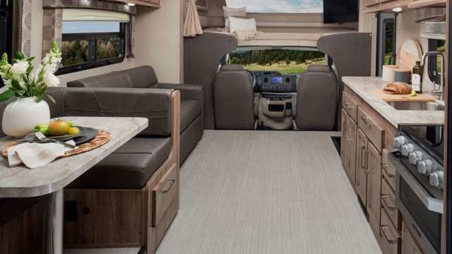 Intérieur Classe C VR Odyssey d'Entegra Coach