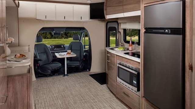 Intérieur Classe C VR Qwest d'Entegra Coach